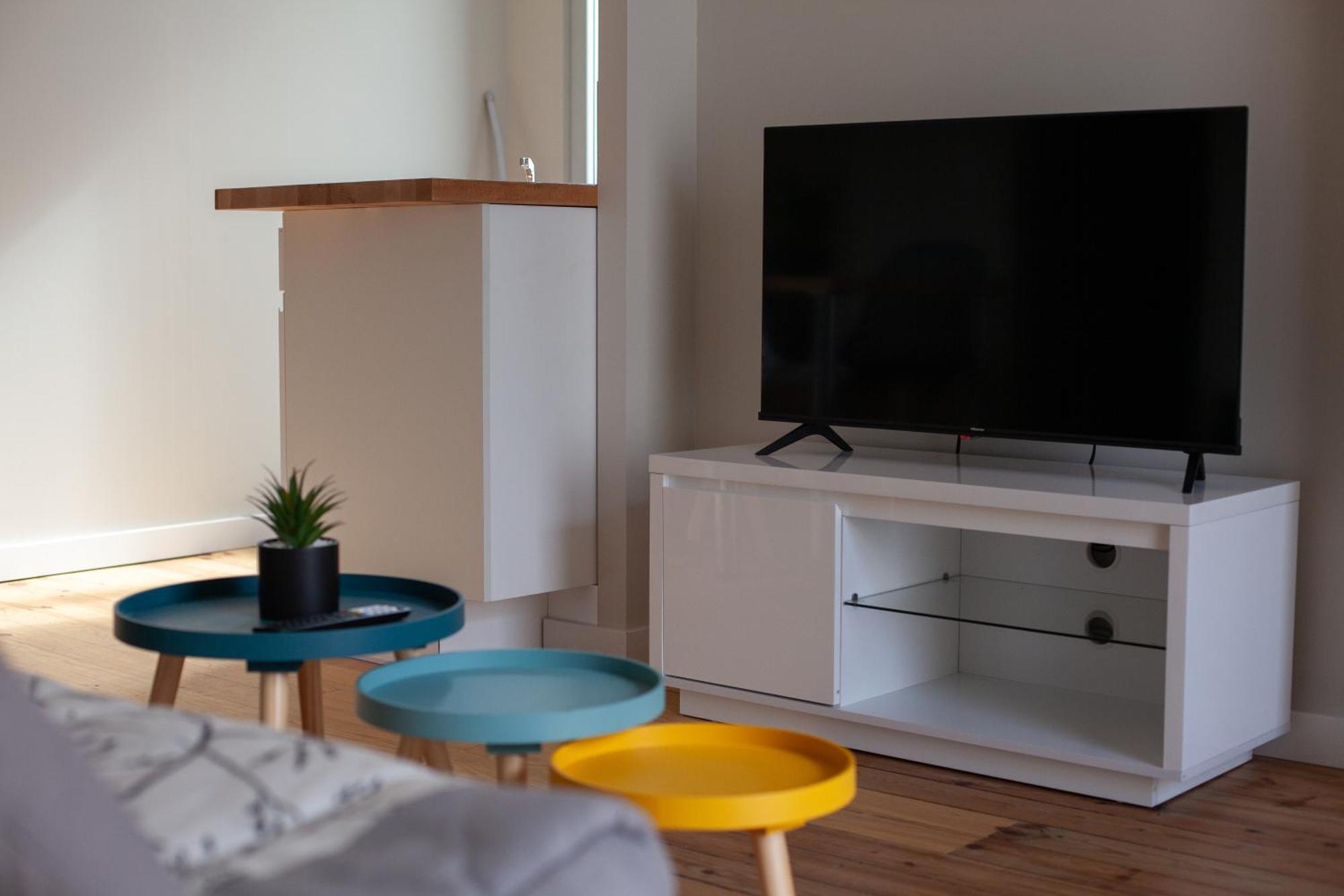 Apartamento Avec Garage Prive - Latre Location *